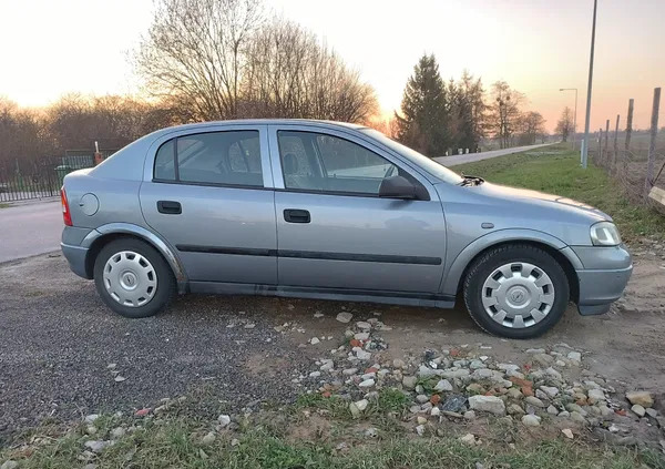 samochody osobowe Opel Astra cena 5500 przebieg: 245662, rok produkcji 2006 z Łęczna